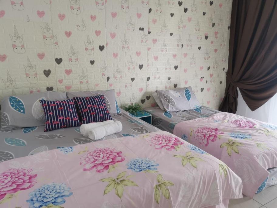 12 Pax Skyview Homestay 2 Family Room 2R2B Golden Hills Mountain View Genting Highland 겐팅 하일랜드 외부 사진