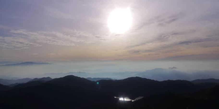 12 Pax Skyview Homestay 2 Family Room 2R2B Golden Hills Mountain View Genting Highland 겐팅 하일랜드 외부 사진